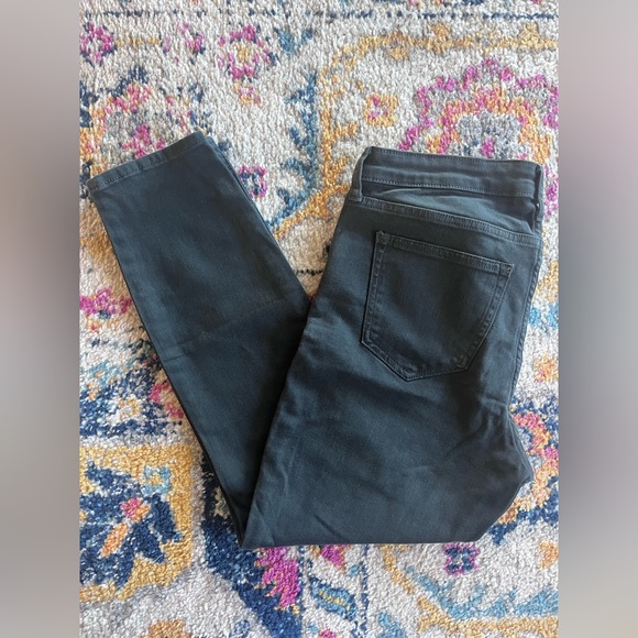 Mid Rise Legging Skimmer Jeans by Gap - Picture 4 of 5